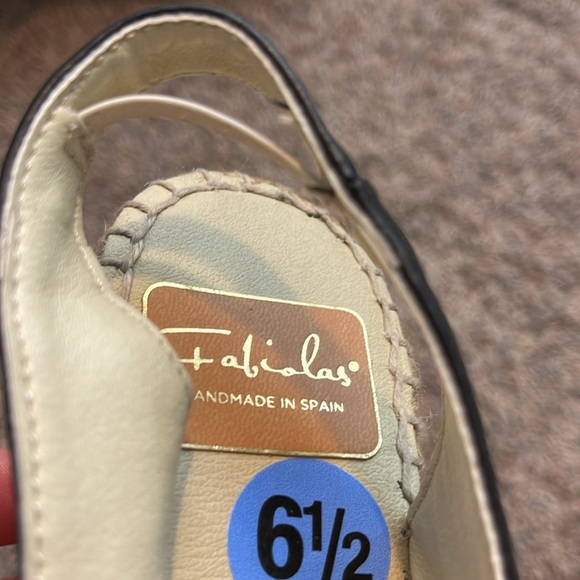 NWOT Fabiolas Espadrilles Black Leather Upper - Picture 11 of 11